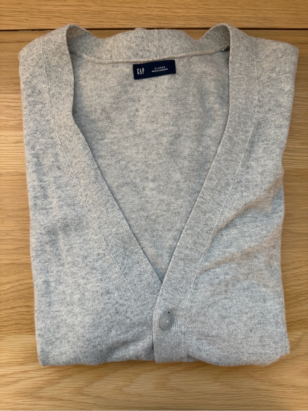 GAP Men’s Heather Light Gray V-Neck Cardigan